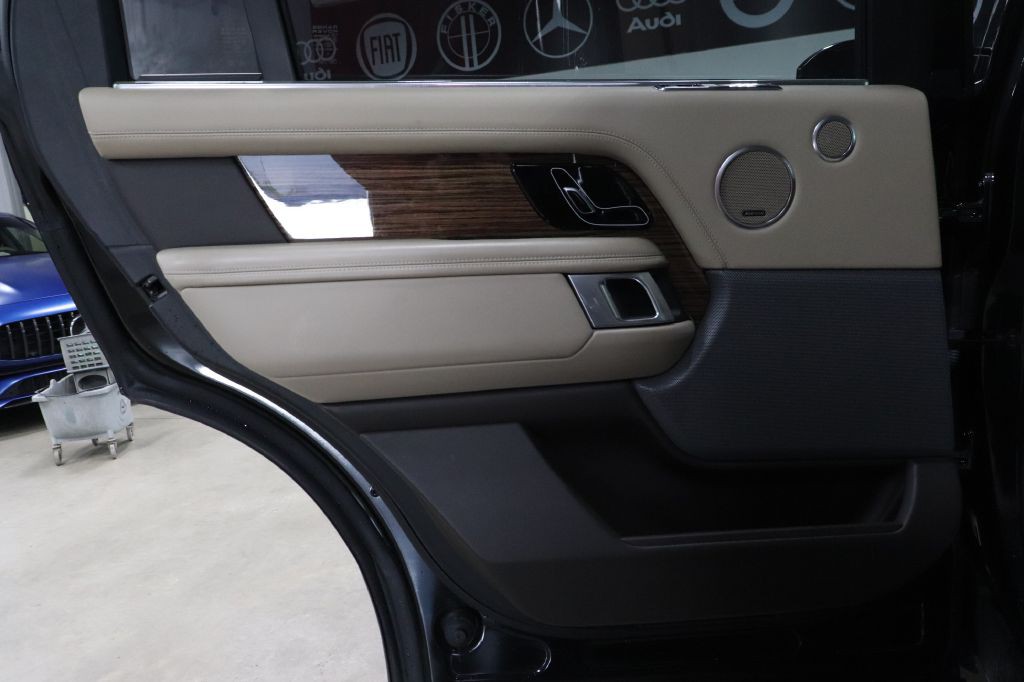 2019 Land Rover Range Rover Image 22