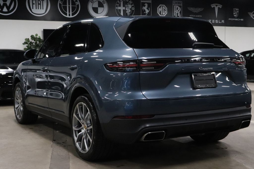 2019 Porsche Cayenne Image 3