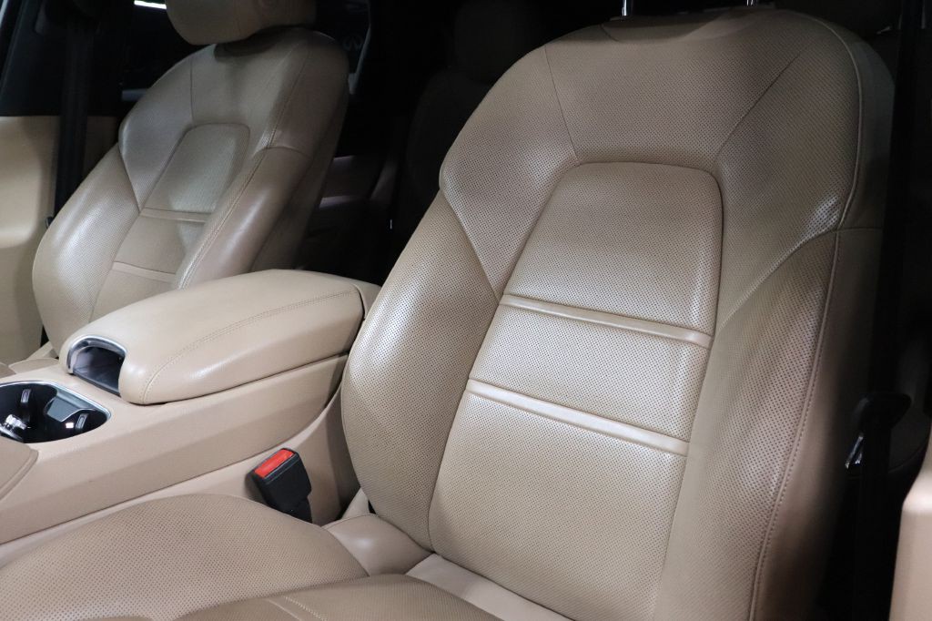 2019 Porsche Cayenne Image 11