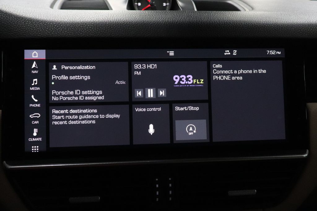 2019 Porsche Cayenne Image 12