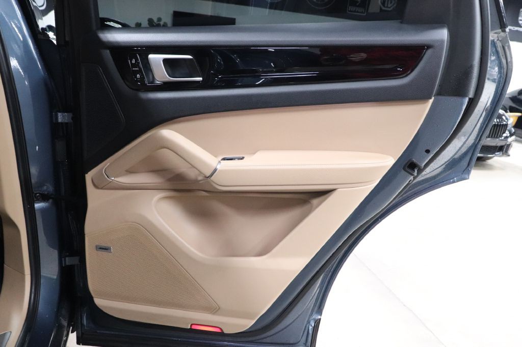 2019 Porsche Cayenne Image 20