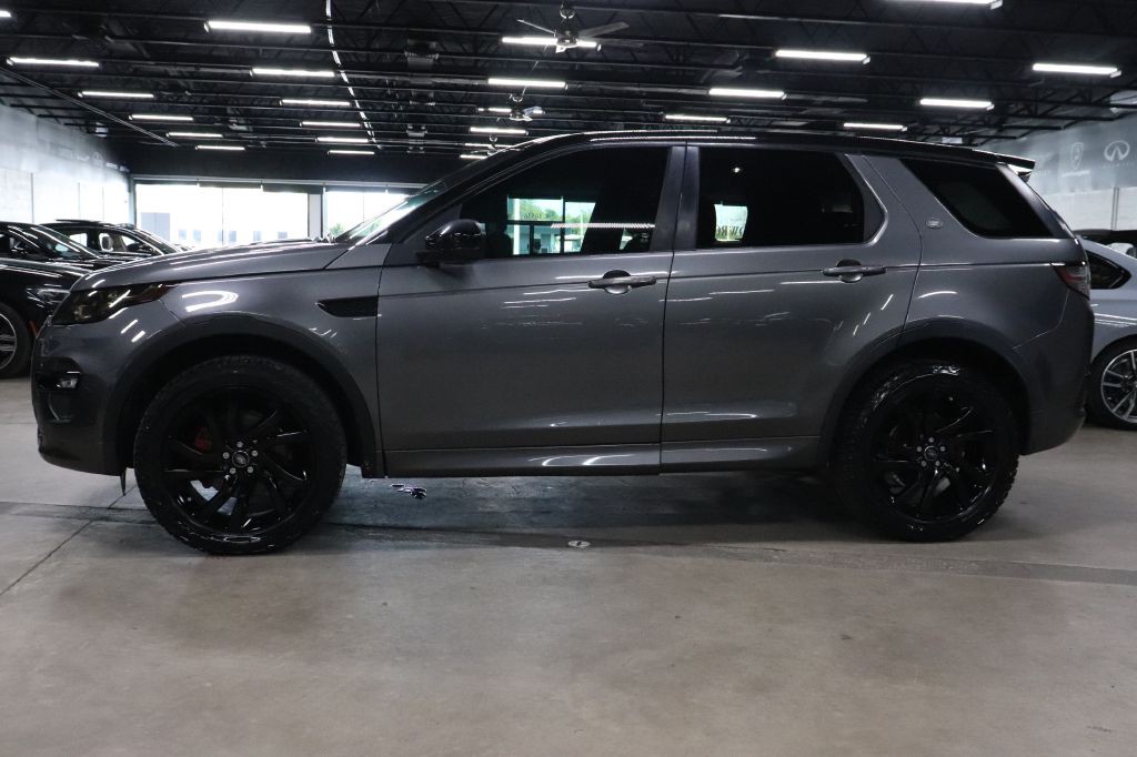 2017 Land Rover Discovery Sport Image 2