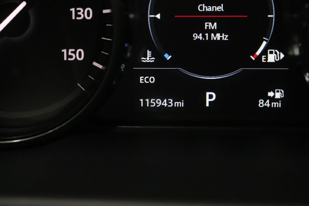 2017 Land Rover Discovery Sport Image 16