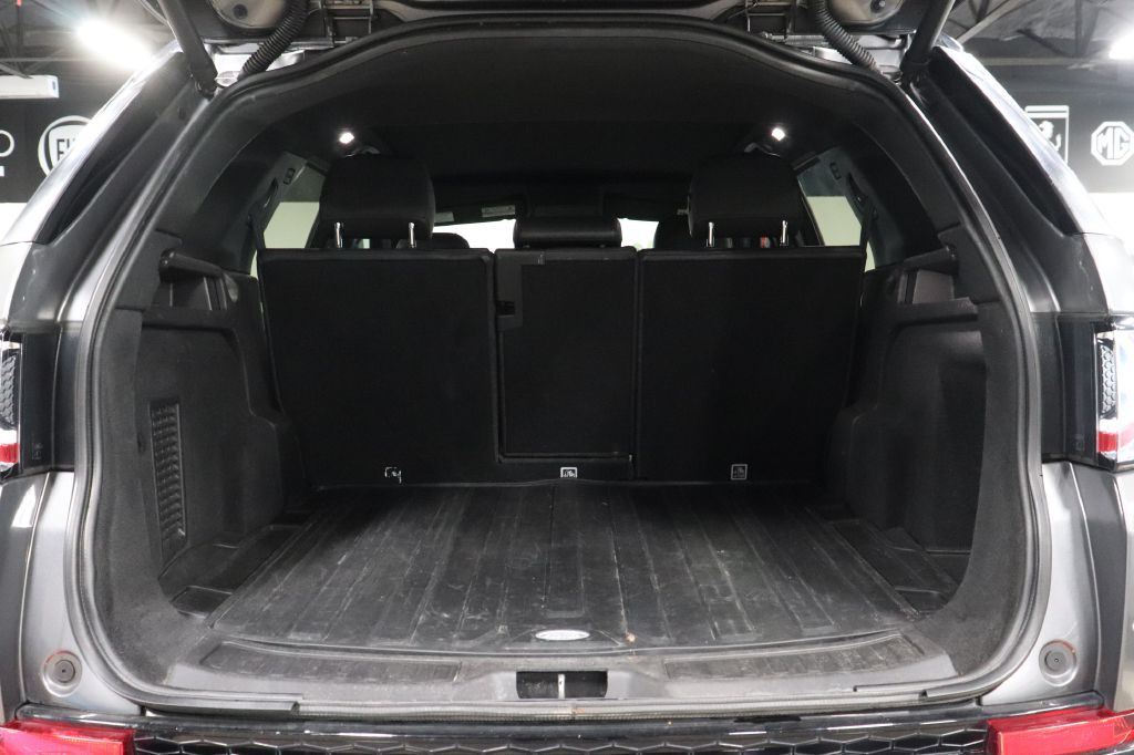 2017 Land Rover Discovery Sport Image 19