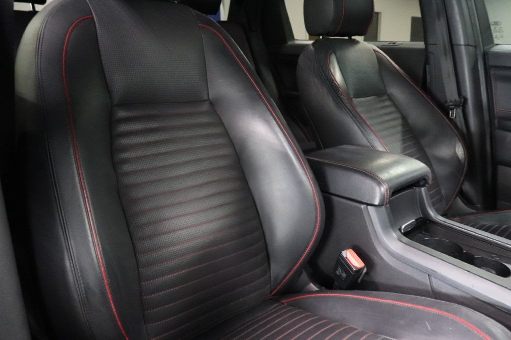 2017 Land Rover Discovery Sport Image 24