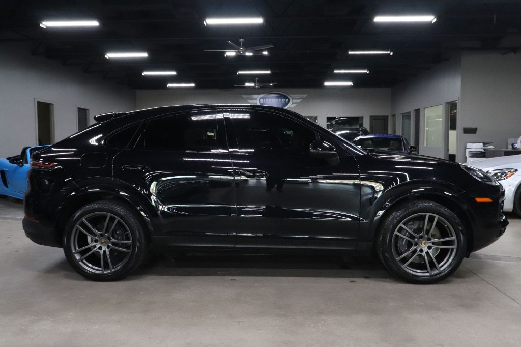 2022 Porsche Cayenne Image 6