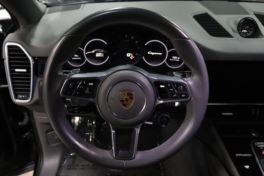 2022 Porsche Cayenne Image 27