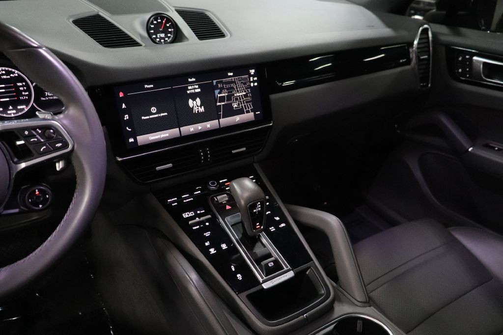 2022 Porsche Cayenne Image 30