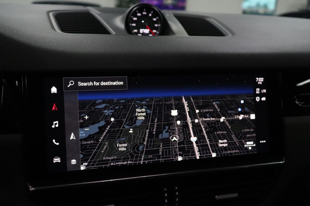 2022 Porsche Cayenne Image 33