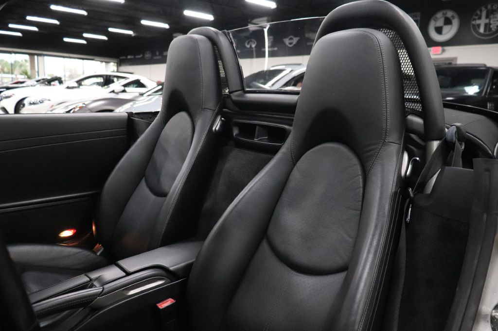 2005 Porsche Boxster Image 18