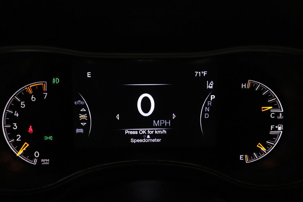 2021 Jeep Grand Cherokee Image 35