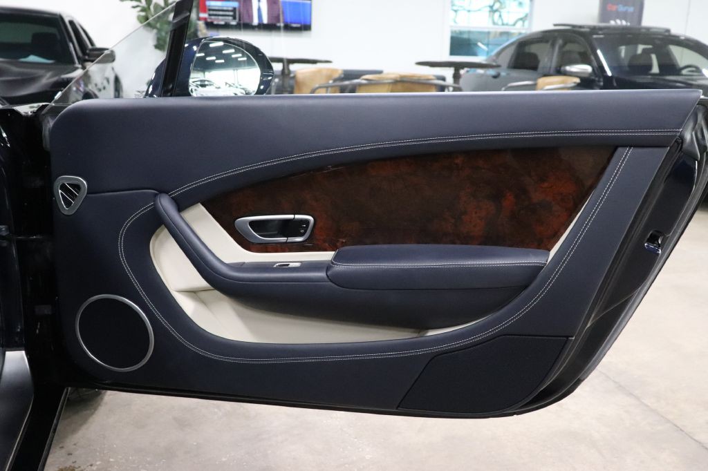 2014 Bentley Continental Image 16
