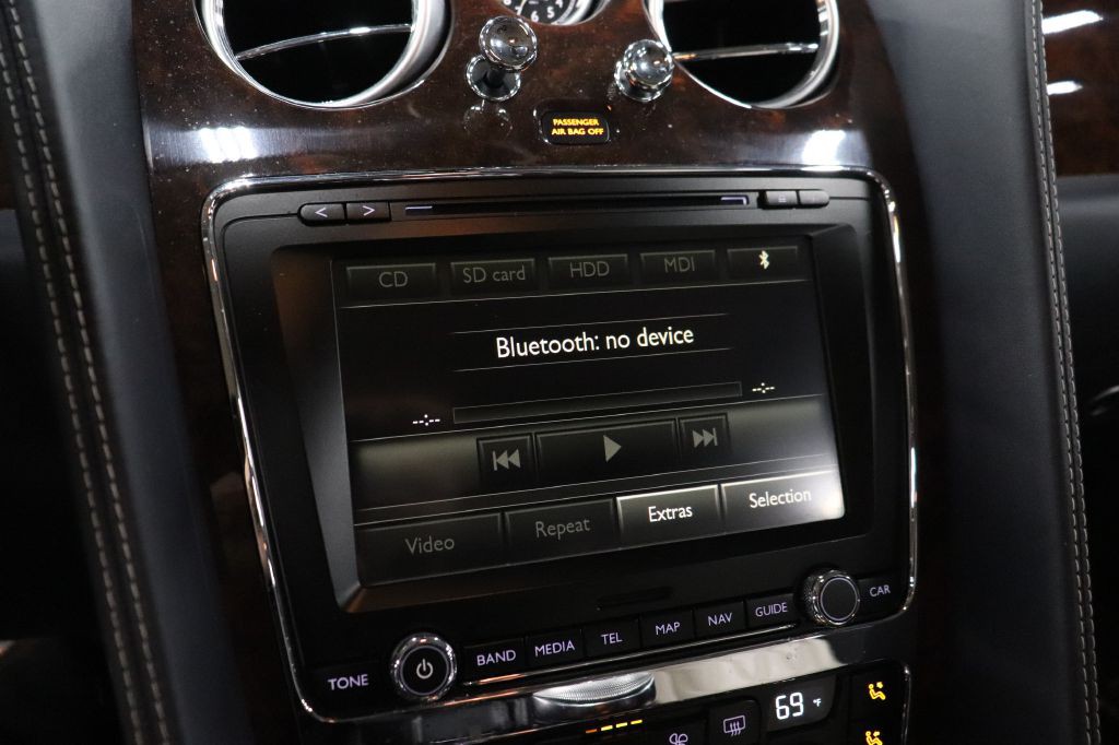 2014 Bentley Continental Image 26