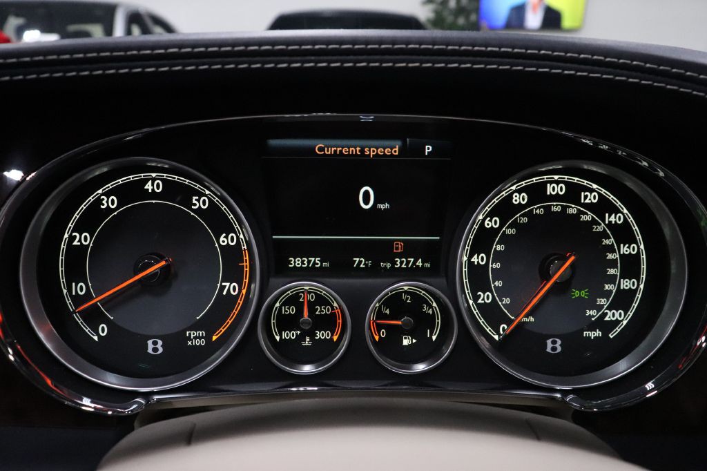 2014 Bentley Continental Image 30