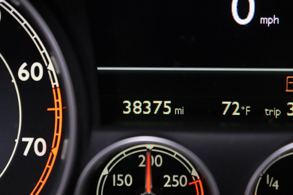 2014 Bentley Continental Image 31