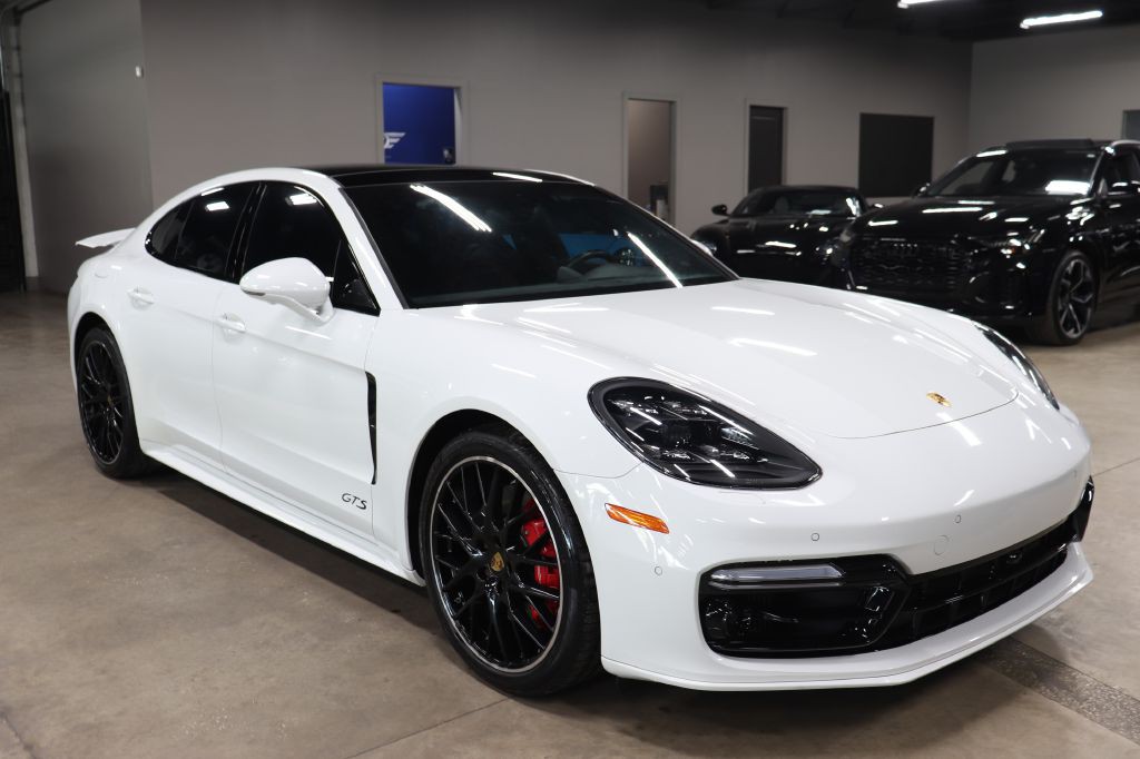 2019 Porsche Panamera Image 7