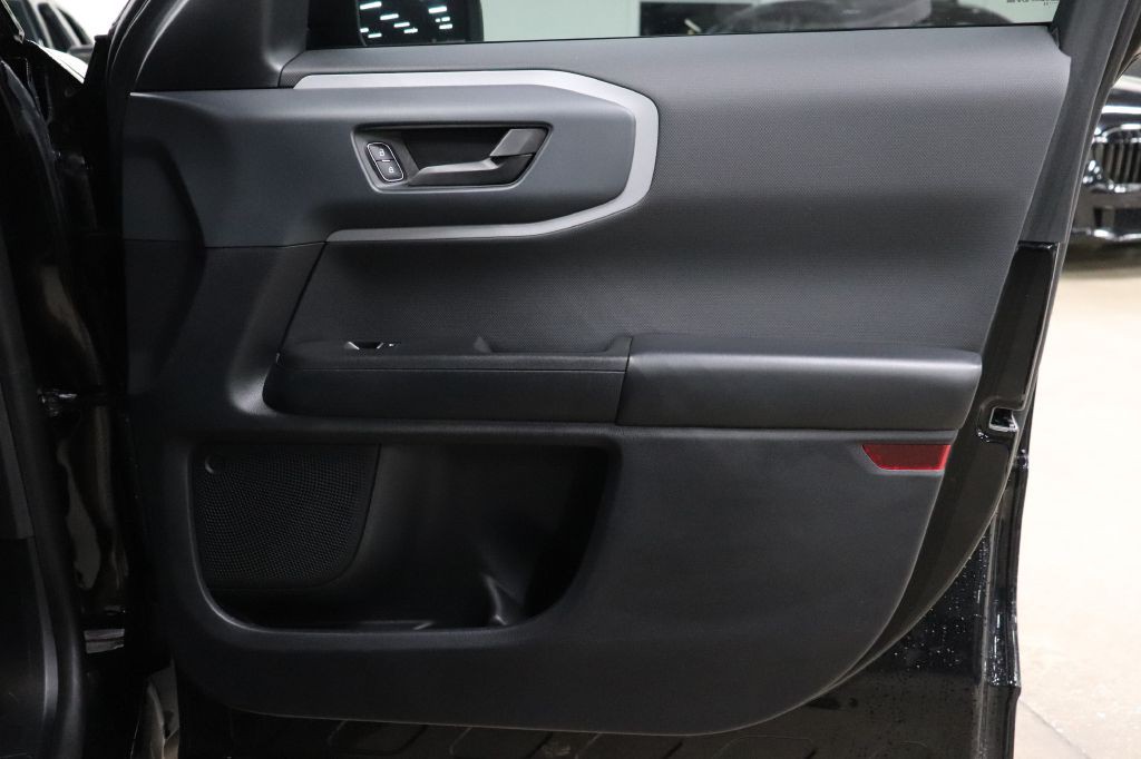 2022 Ford Bronco Image 24