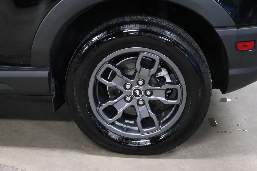 2022 Ford Bronco Image 29