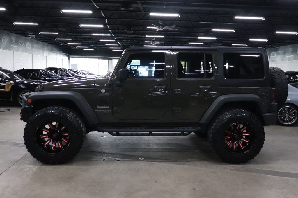 2015 Jeep Wrangler Unlimited Image 2