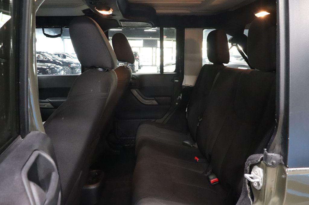 2015 Jeep Wrangler Unlimited Image 14