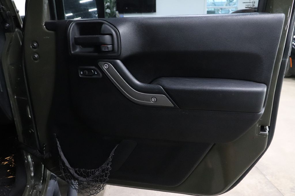 2015 Jeep Wrangler Unlimited Image 23