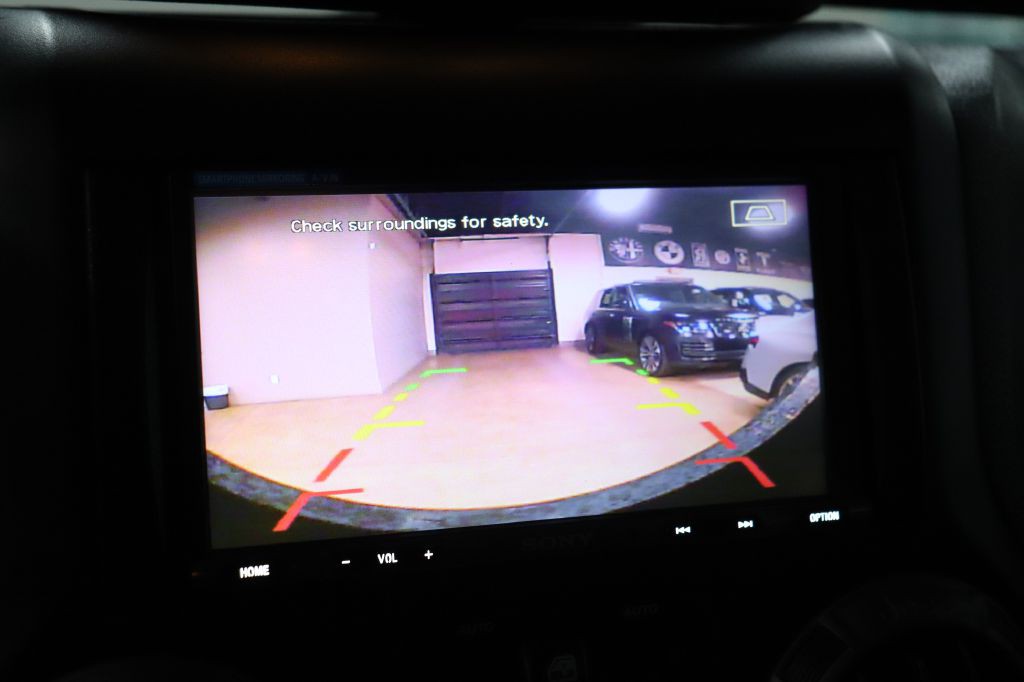 2015 Jeep Wrangler Unlimited Image 35