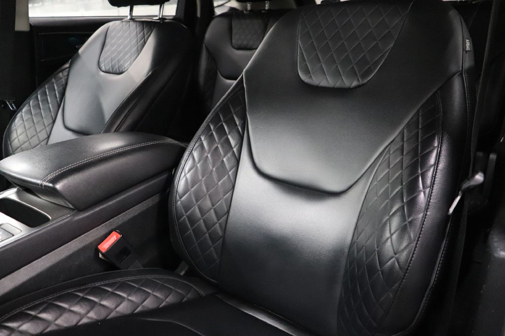 2023 Ford Edge Image 11