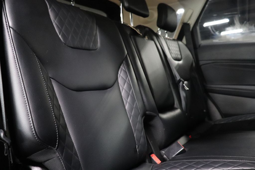 2023 Ford Edge Image 23