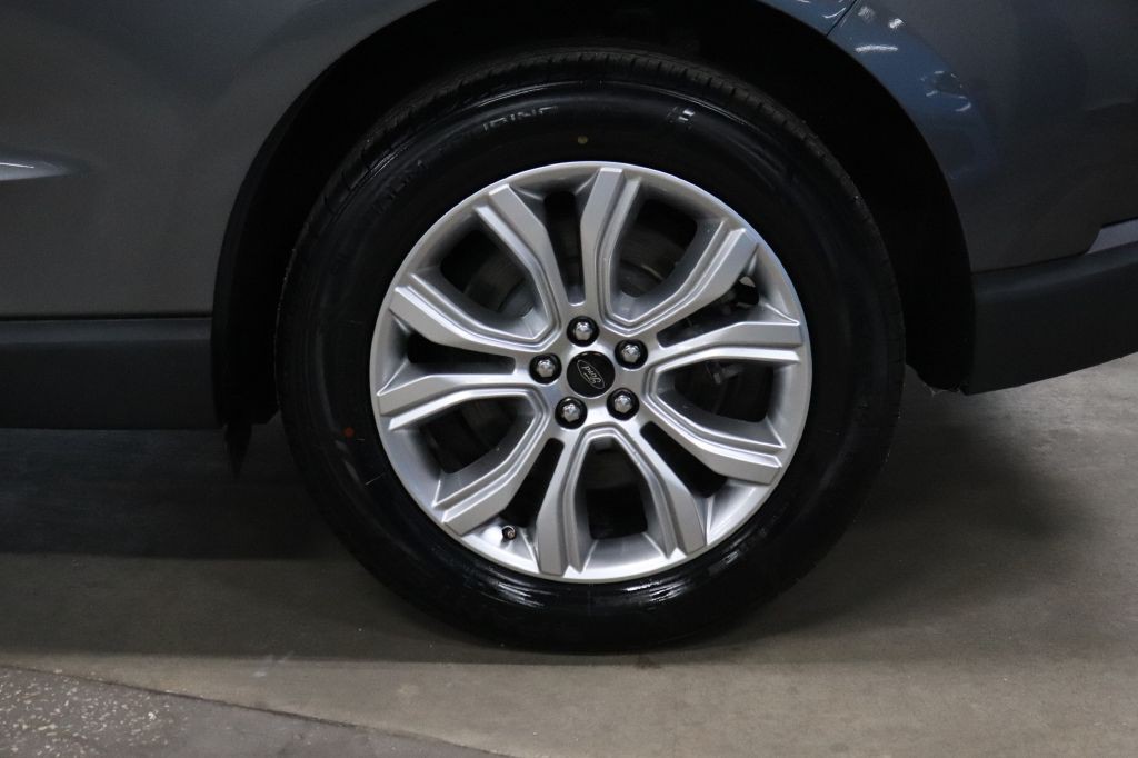 2023 Ford Edge Image 29