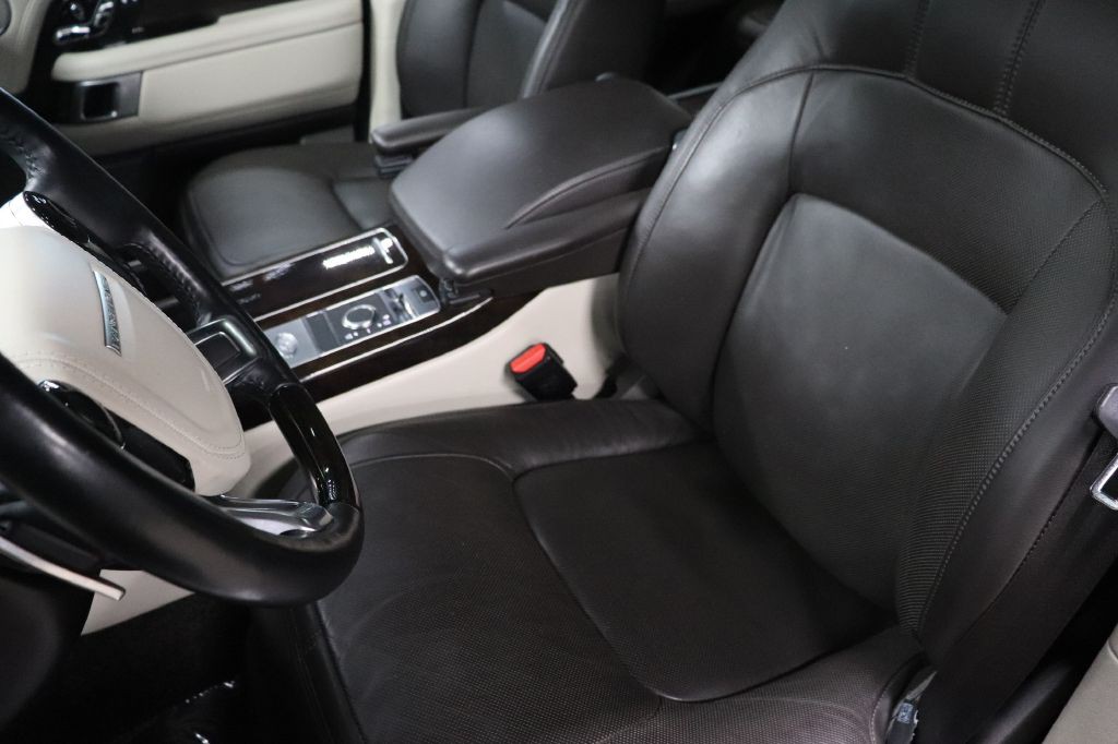 2019 Land Rover Range Rover Image 12