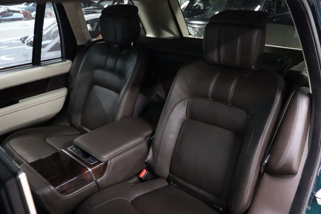2019 Land Rover Range Rover Image 16