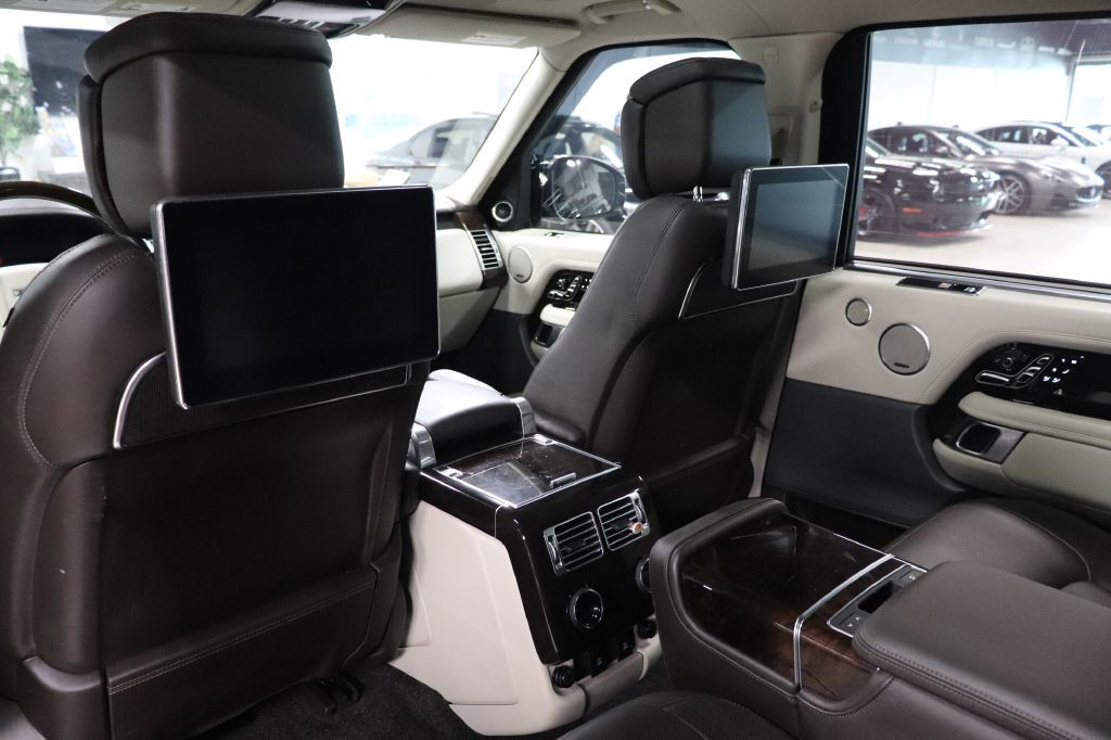 2019 Land Rover Range Rover Image 17