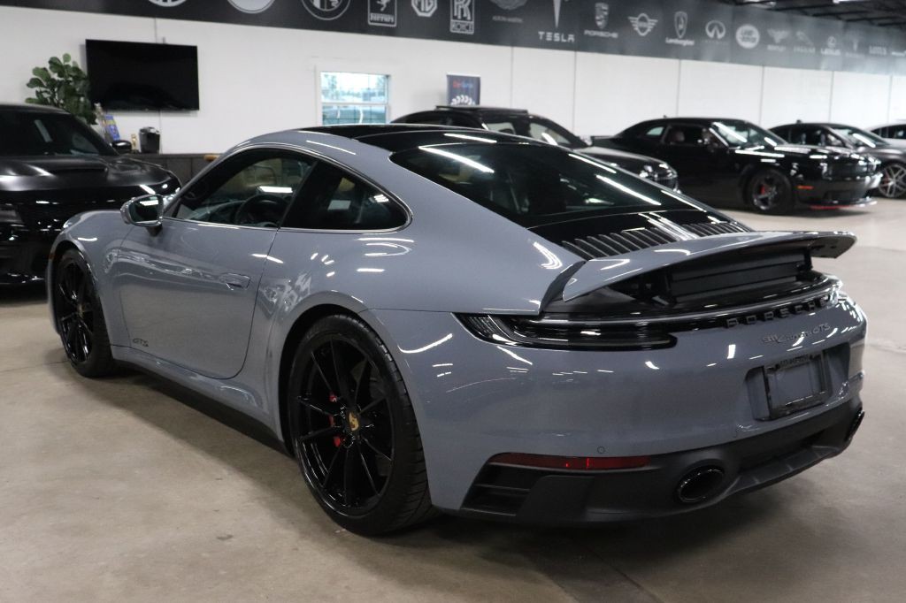 2024 Porsche 911 Image 3