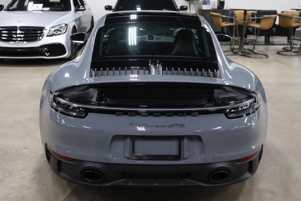 2024 Porsche 911 Image 4