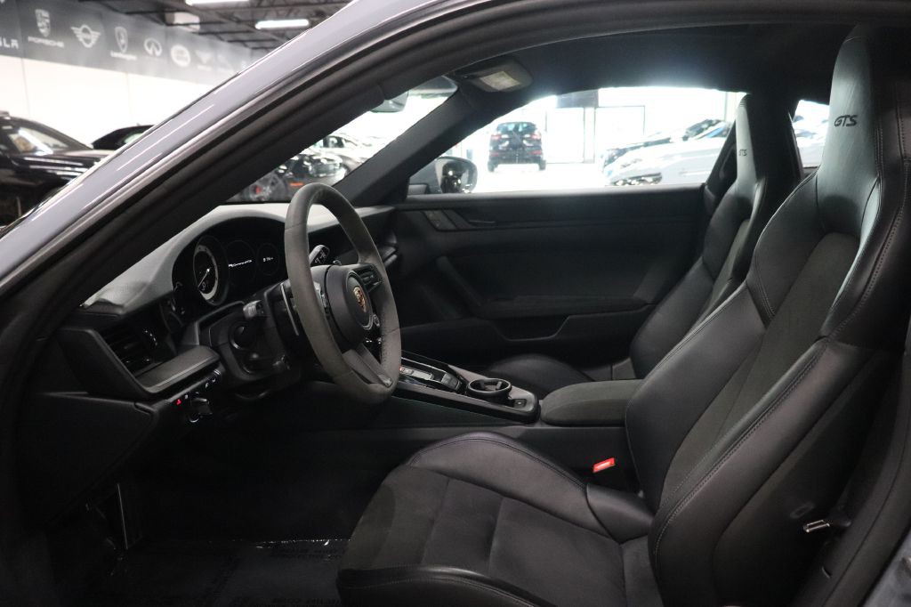 2024 Porsche 911 Image 11