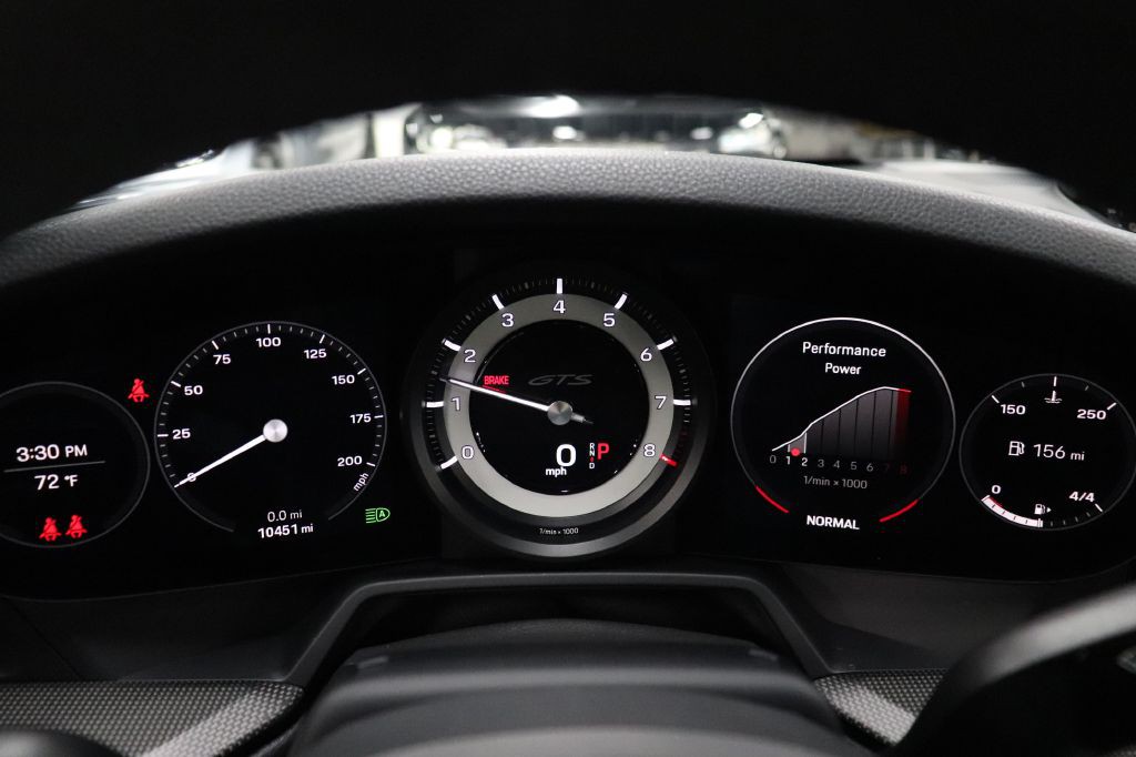 2024 Porsche 911 Image 32