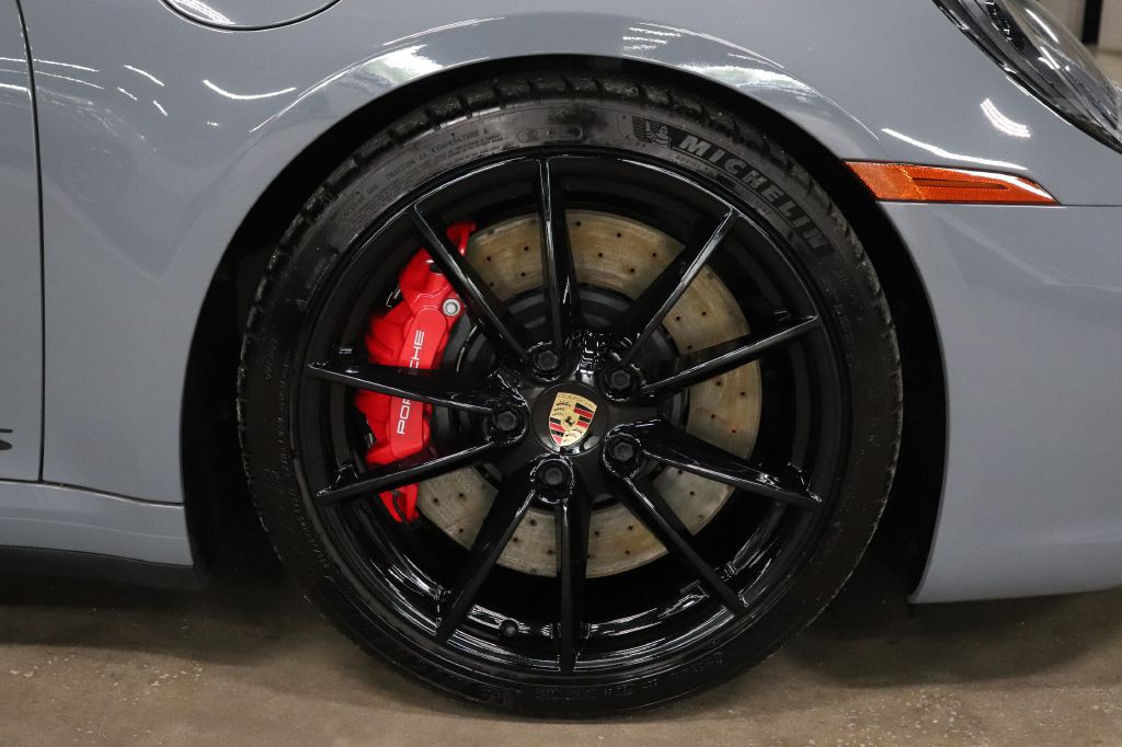 2024 Porsche 911 Image 37