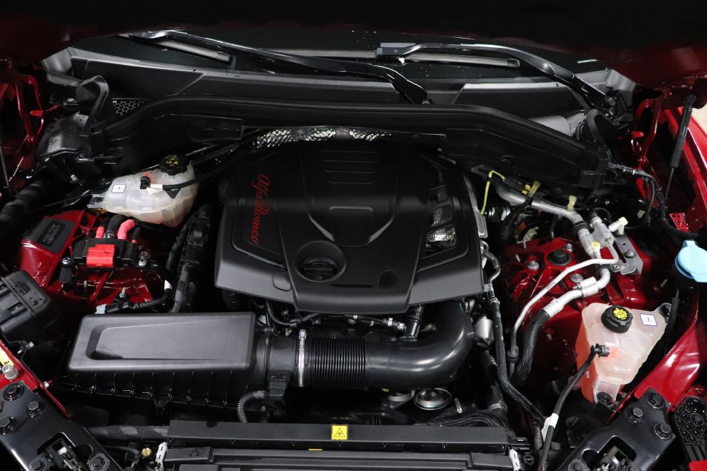 2022 Alfa Romeo Stelvio Image 27