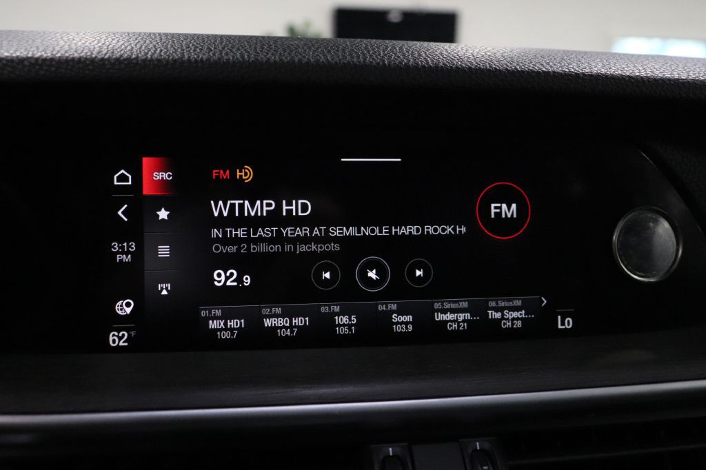 2022 Alfa Romeo Stelvio Image 35