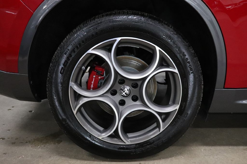 2022 Alfa Romeo Stelvio Image 41