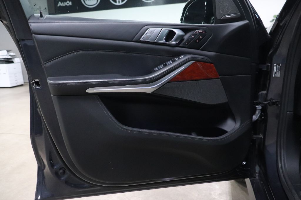 2021 BMW 7 Series Image 9