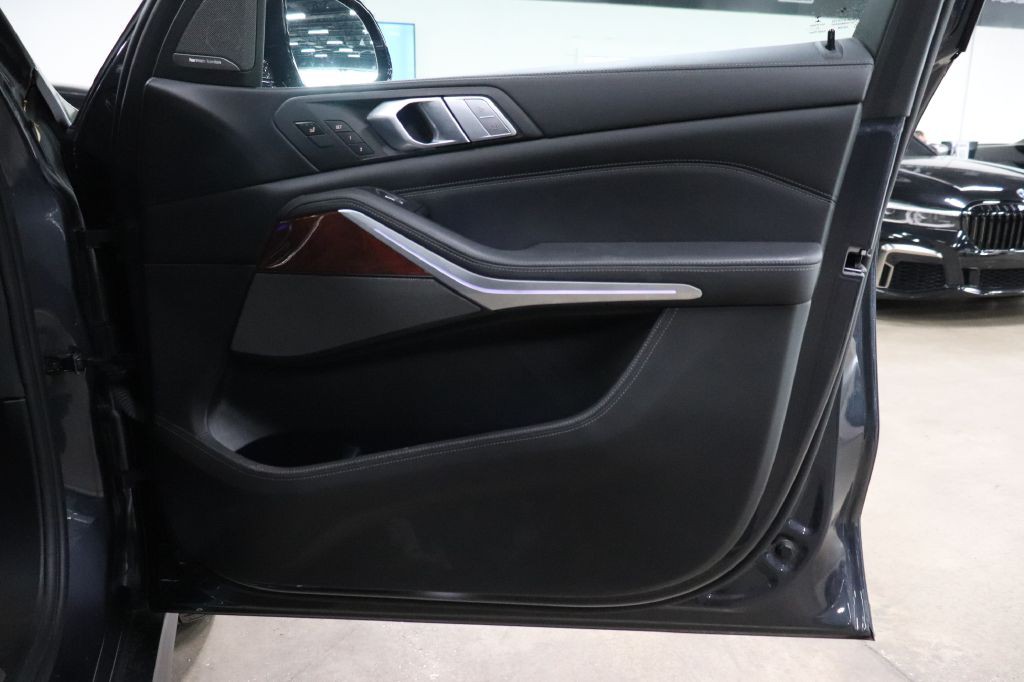 2021 BMW 7 Series Image 25