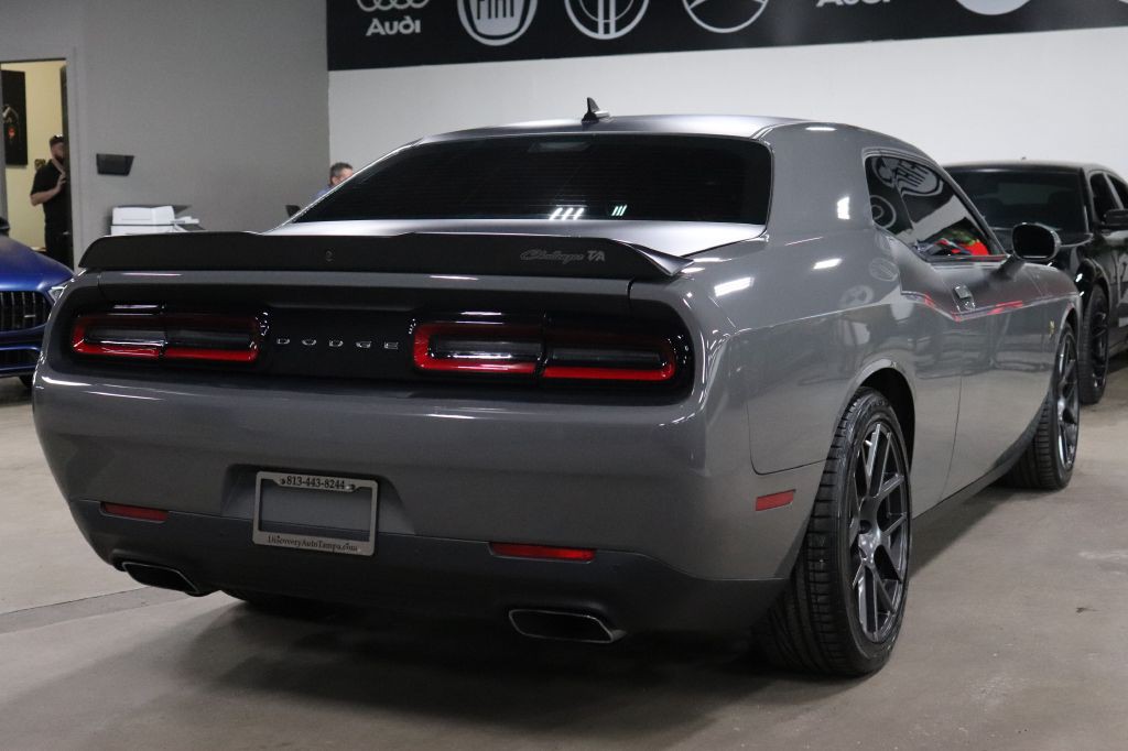 2019 Dodge Challenger Image 5