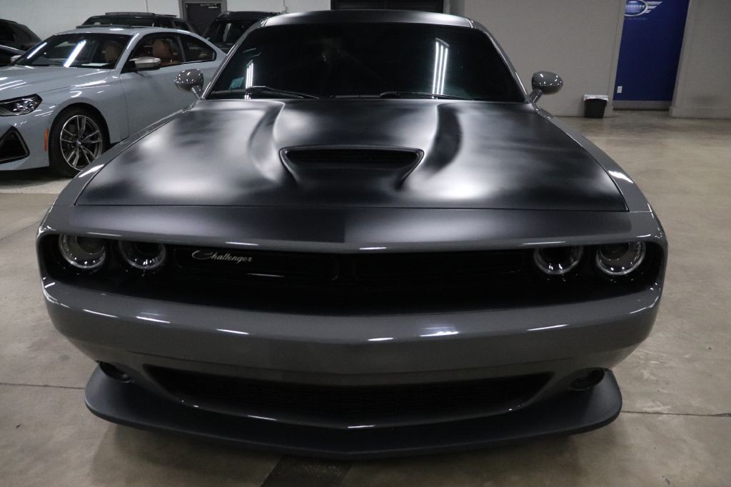 2019 Dodge Challenger Image 8