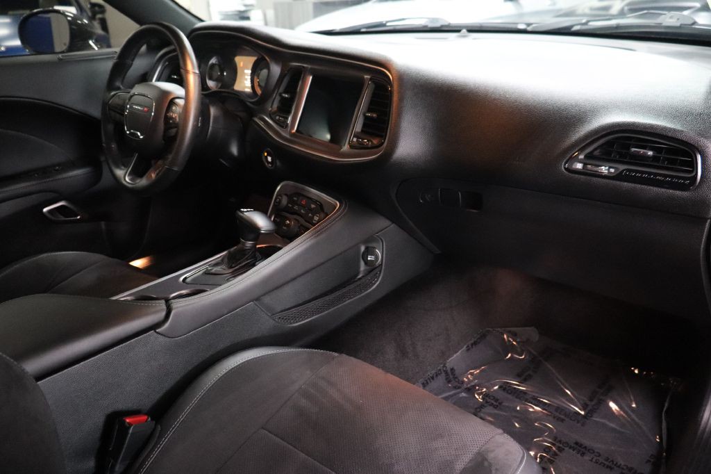 2019 Dodge Challenger Image 21