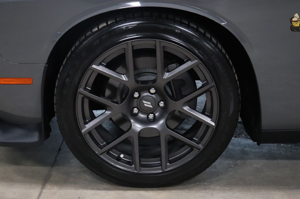 2019 Dodge Challenger Image 25