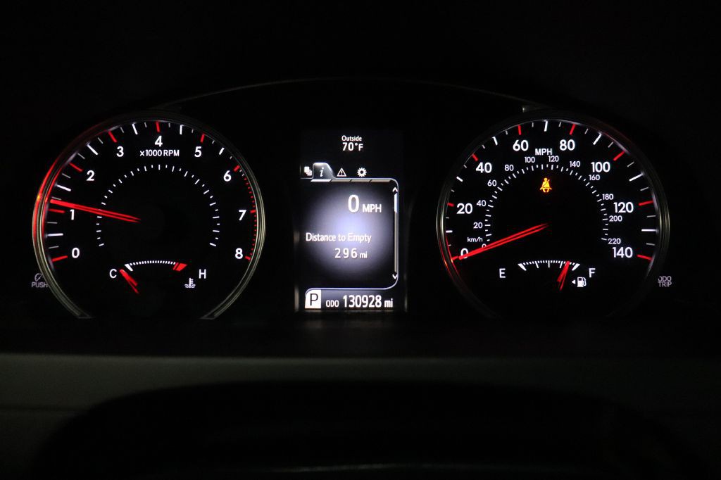 2015 Toyota Camry Image 17