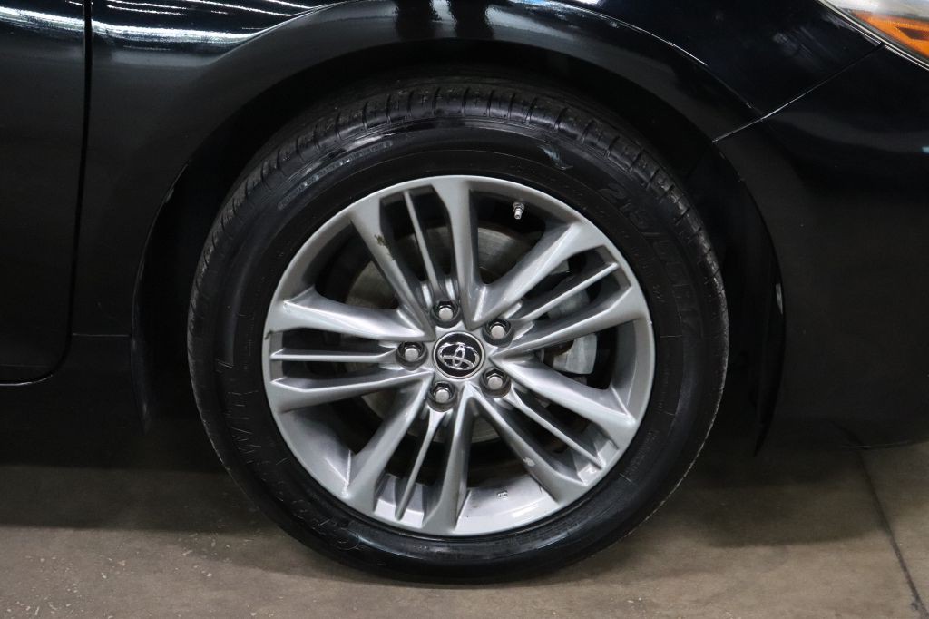 2015 Toyota Camry Image 31