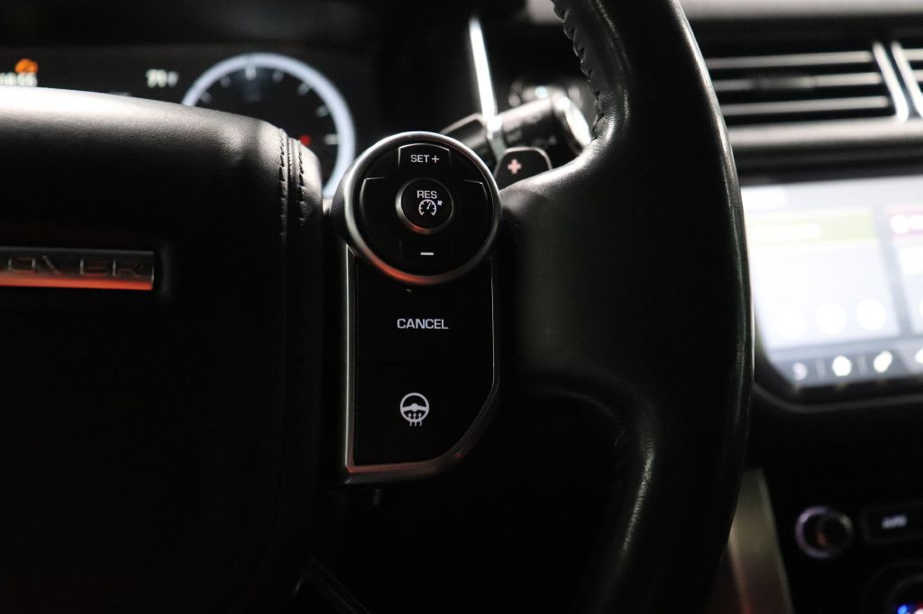 2017 Land Rover Range Rover Image 13