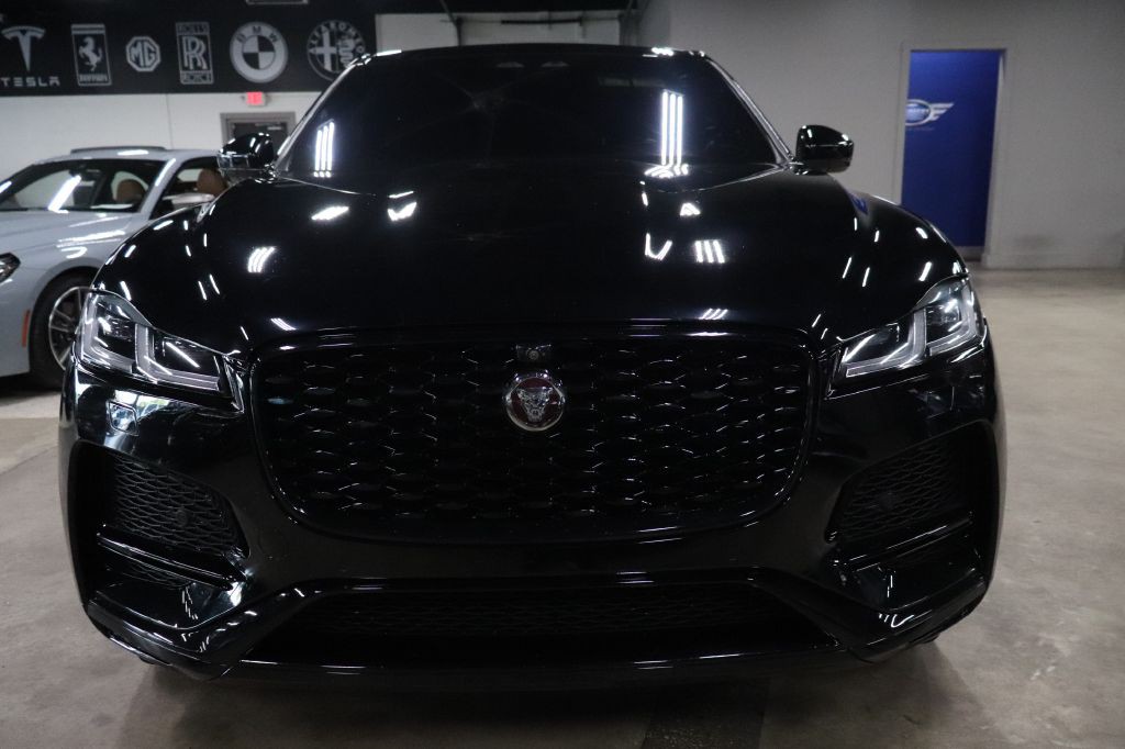 2021 Jaguar F-PACE Image 8